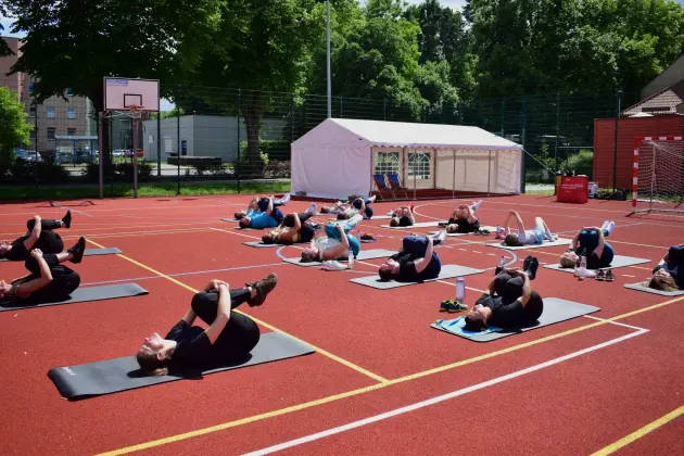 Aktywnie na Orliku – mieszkańcy wzięli udział w maratonie fitness