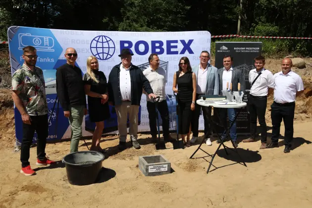 ROBEX inwestuje w przyszłość. Wmurowano kamień węgielny pod nową halę