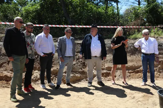 ROBEX inwestuje w przyszłość. Wmurowano kamień węgielny pod nową halę