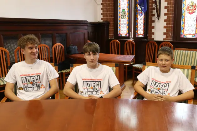 Mistrzowie Polski z SP1 uhonorowani w ratuszu. „Lębork jest z was dumny”