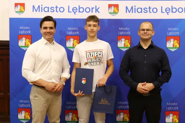 Mistrzowie Polski z SP1 uhonorowani w ratuszu. „Lębork jest z was dumny”