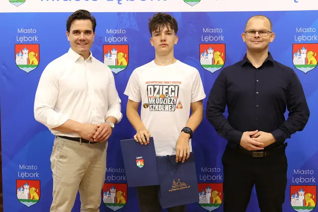 Mistrzowie Polski z SP1 uhonorowani w ratuszu. „Lębork jest z was dumny”