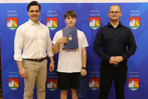 Mistrzowie Polski z SP1 uhonorowani w ratuszu. „Lębork jest z was dumny”