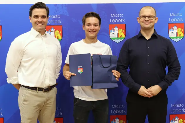 Mistrzowie Polski z SP1 uhonorowani w ratuszu. „Lębork jest z was dumny”