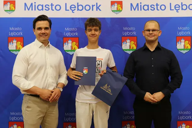 Mistrzowie Polski z SP1 uhonorowani w ratuszu. „Lębork jest z was dumny”