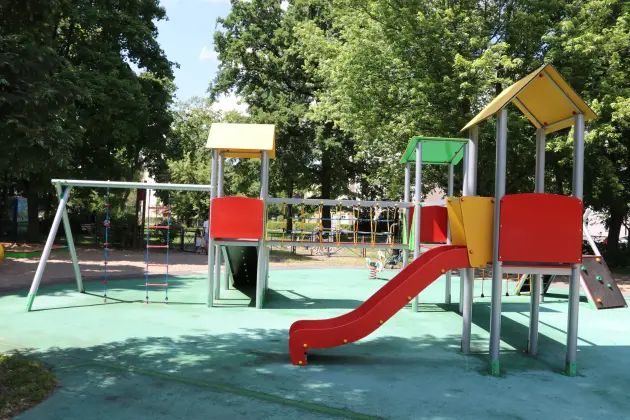 Plac zabaw w Parku im. Mieczysława Michalskiego gotowy na najmłodszych