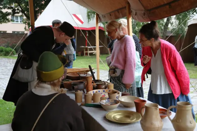 Pierwszy dzień Festiwalu Rzemiosł Dawnych za nami. W niedzielę zapraszamy ponownie!
