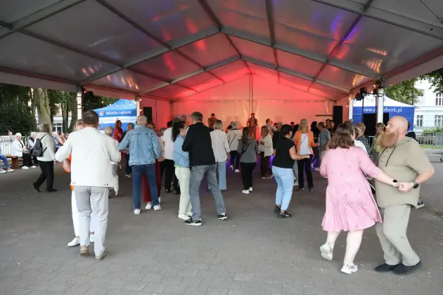 I Lęborska Potańcówka roztańczyła Plac Pokoju