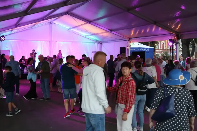 I Lęborska Potańcówka roztańczyła Plac Pokoju