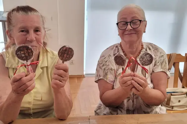 Jak czekolada wspiera zdrowie? Lęborscy seniorzy poznali jej sekret