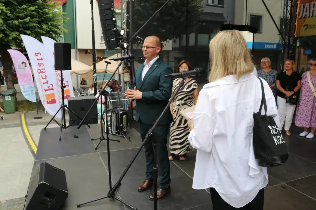 Lębork w detalu - finał pleneru malarskiego Stowarzyszenia TAK na Jarmarku św. Jakuba