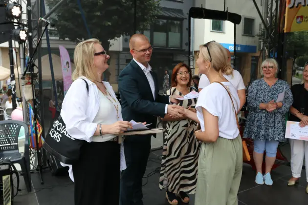Lębork w detalu - finał pleneru malarskiego Stowarzyszenia TAK na Jarmarku św. Jakuba