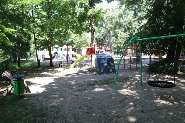Sześć nowych kamer w Parku Chrobrego. Inwestujemy w bezpieczeństwo mieszkańców