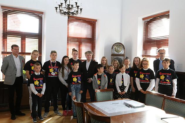 Wizyta Samorządu Uczniowskiego 43 w Ratuszu