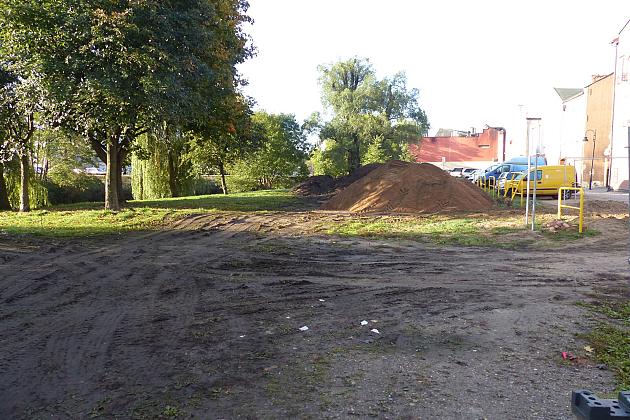 Skwer na Przymurnej. Ruszyły prace ziemne