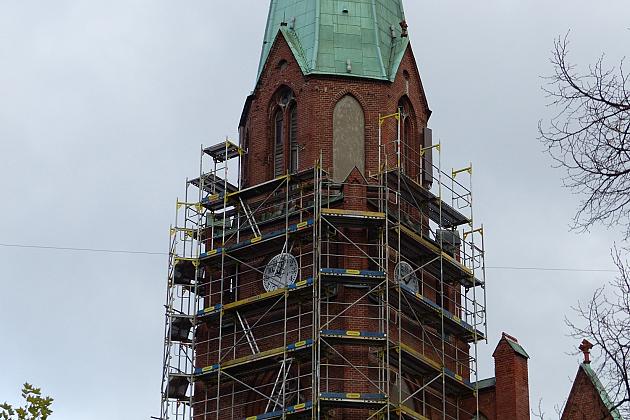 Ruszył remont wieży kościoła NMP Królowej Polski