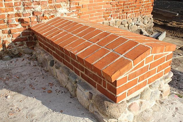 Konserwacja obwarowań przy ulicy Przymurnej zakończona