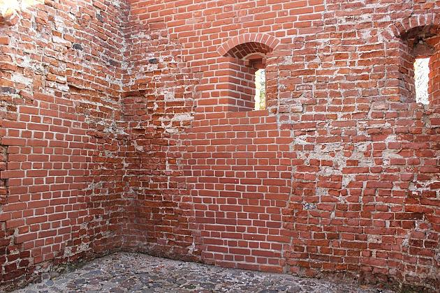 Konserwacja obwarowań przy ulicy Przymurnej zakończona