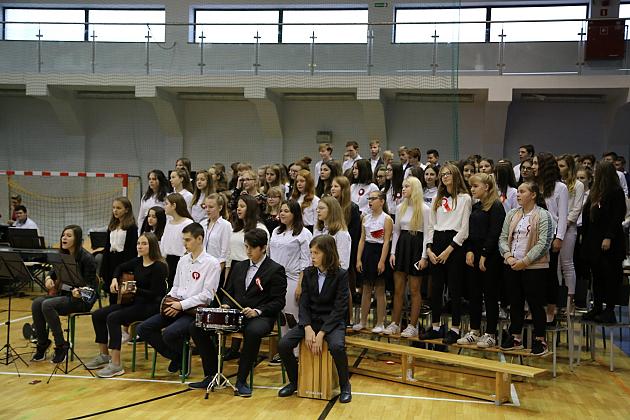 Szkoły i przedszkola wspólnie świętowały setną rocznicę Niepodległości