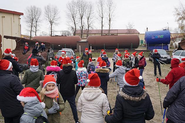 Mikołaje maszerowały z kijkami