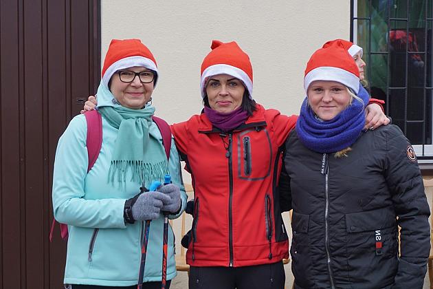 Mikołaje maszerowały z kijkami