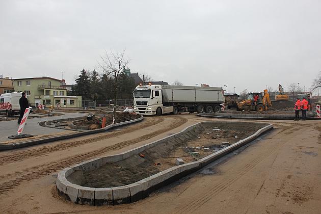 Węzeł Przesiadkowy w budowie. Walce drogowe na Dworcowej