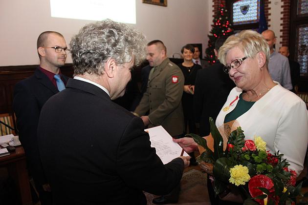 Złoty medal „Za zasługi dla obronności kraju” dla Marii Zawadzkiej