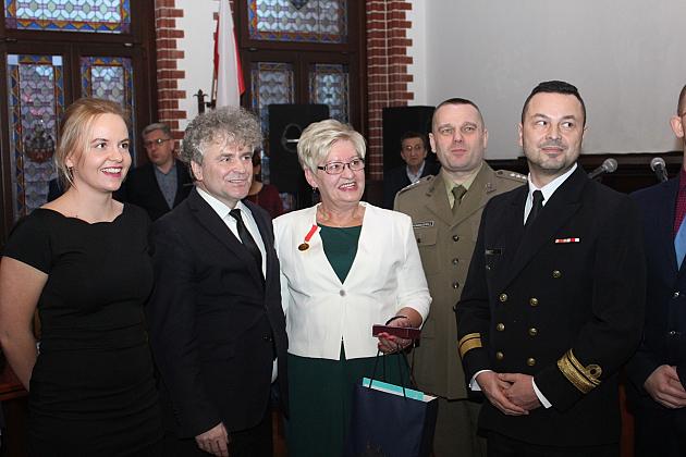 Złoty medal „Za zasługi dla obronności kraju” dla Marii Zawadzkiej