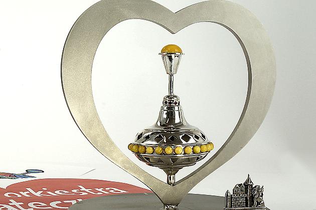 Licytacja statuetek - 27 finał WOŚP w Lęborku