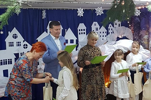XVI MIEJSKI KONKURS KOLĘD I PASTORAŁEK w SP 8