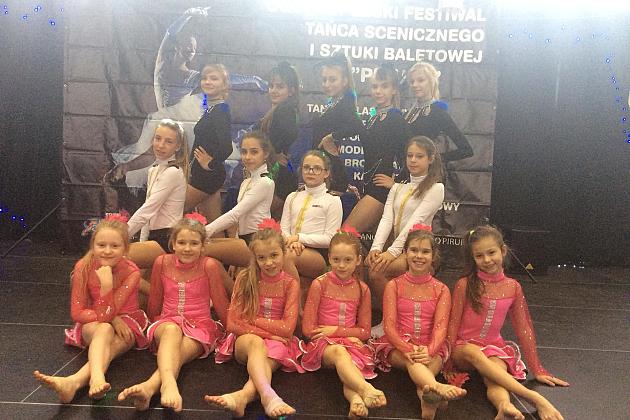 Sukcesy młodych tancerek z SP nr 8