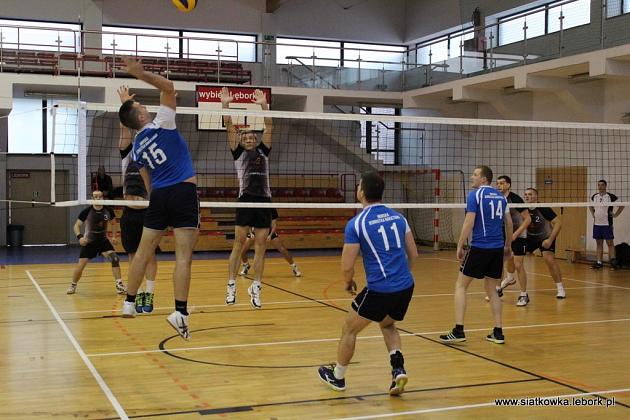 Zmiana lidera Amatorskiej Ligi Siatkówki w Lęborku
