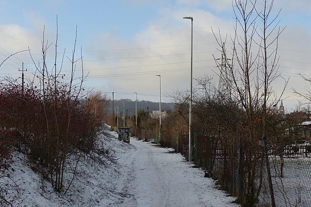 Nowe lampy na Kolejarzy