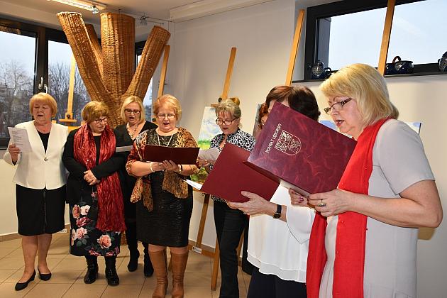 Malarki z Lęborskiego Uniwersytetu Trzeciego Wieku zaprezentowały swoje prace