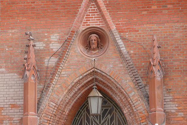 Finał I etapu remontu wieży kościoła NMP Królowej Polski