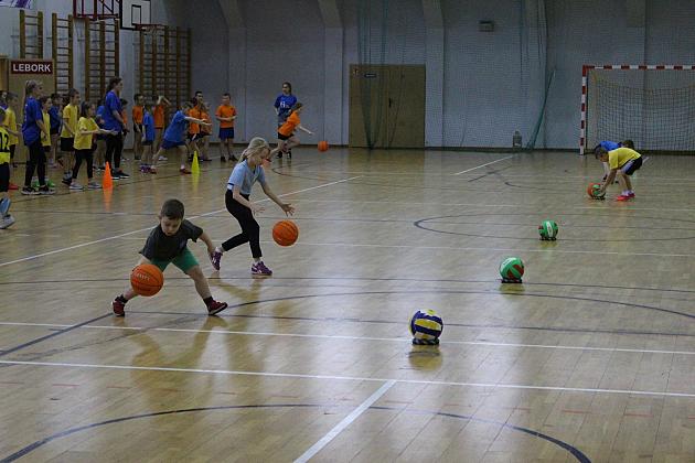 Miejskie Igrzyska Dzieci w Sztafetach Sprawnościowych klas II i III