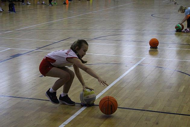 Miejskie Igrzyska Dzieci w Sztafetach Sprawnościowych klas II i III