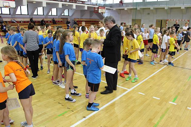 Miejskie Igrzyska Dzieci w Sztafetach Sprawnościowych klas II i III