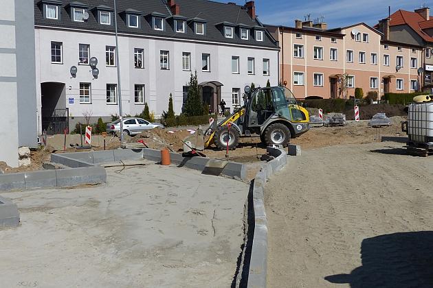 Nowa droga i parkingi w „Zakątku kultury”