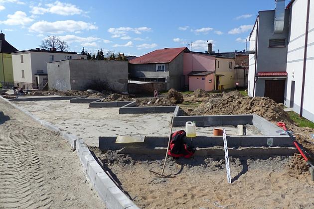 Nowa droga i parkingi w „Zakątku kultury”