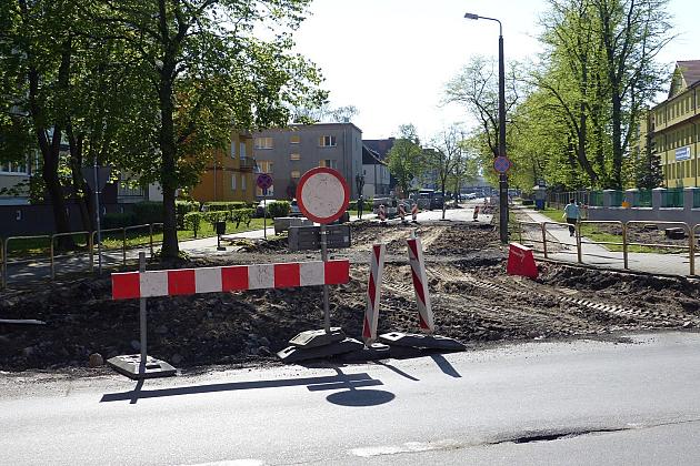 Wykopy na Warszawskiej, asfalt na Monte Cassino i Dworcowej