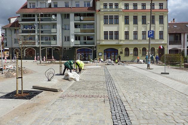 Długosza z nowym brukiem, czas na Młynarską