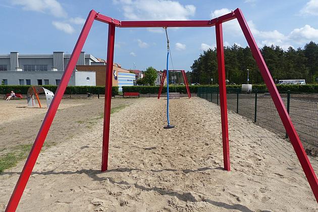Nowy plac zabaw na Osiedlu Sportowa