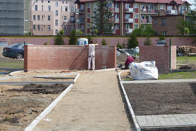 Przy ul. Malczewskiego powstaje duży teren rekreacyjny