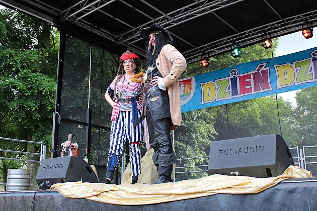 DZIEŃ DZIECKA. Super zabawa na Placu Pokoju