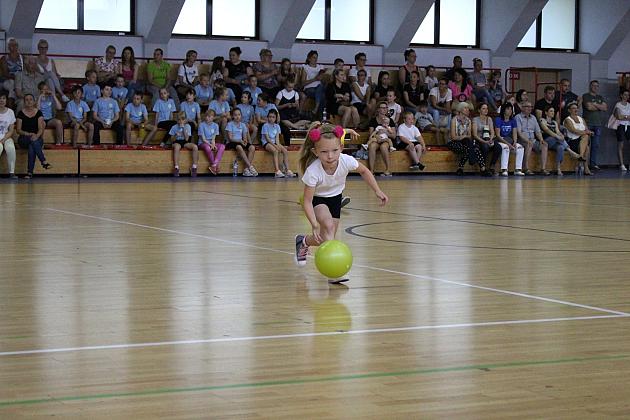„Kto z nas lepiej i prędzej” – Konkurs Sportowy dla Szkół Podstawowych