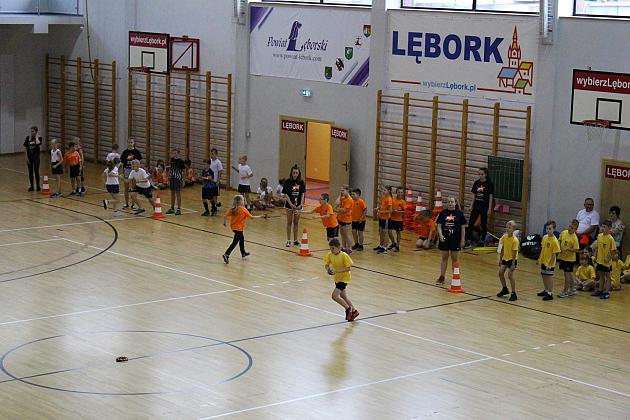 „Kto z nas lepiej i prędzej” – Konkurs Sportowy dla Szkół Podstawowych