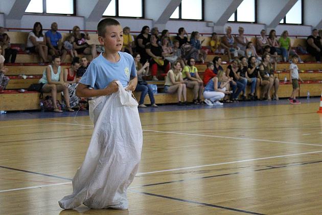 „Kto z nas lepiej i prędzej” – Konkurs Sportowy dla Szkół Podstawowych