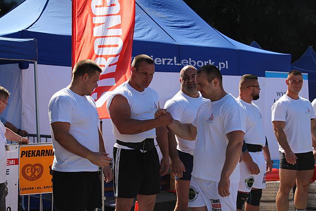 Tytani pokazali siłę na Placu Pokoju