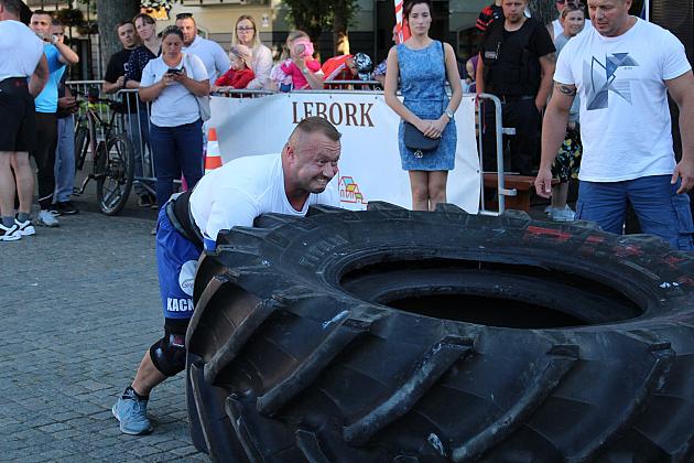 Tytani pokazali siłę na Placu Pokoju
